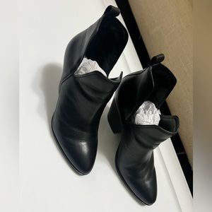 MarcFisher cowboy Boots leather